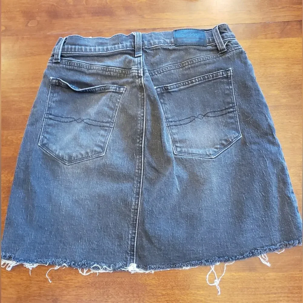 Lucky Brand 6/28 mini jean‎ skirt with raw hem
